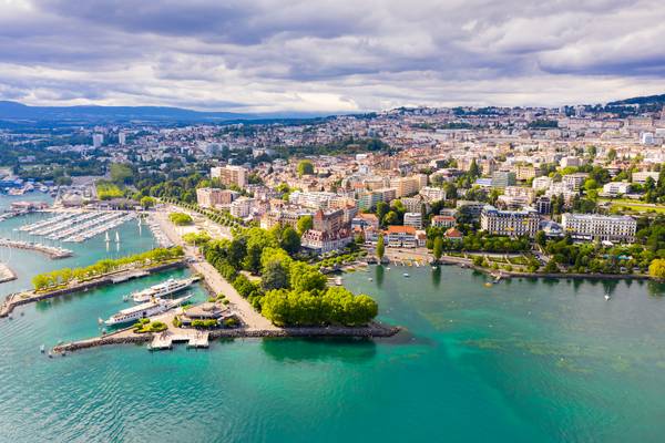 3 -Tage-Städtetrip  nach  Lausanne: Altstadtflair, Wein  &  Wellness