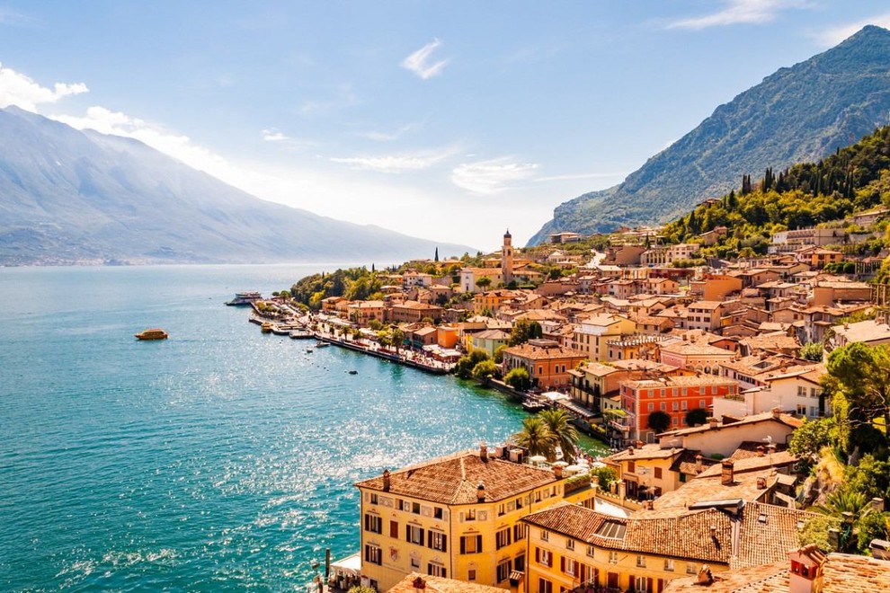 Reise in die Lombardei geplant? Wir liefern Ihnen Euro-Bargeld bequem nach Hause.