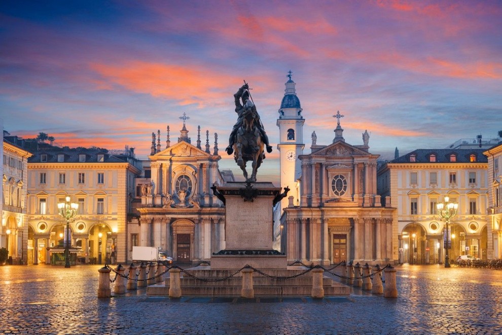 Reise nach Turin geplant? Wir liefern Ihnen Ihre Euro direkt nach Hause.