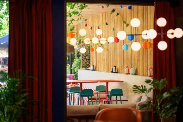 Elsass-Wochenende: Modernes Hotel in Strassburg