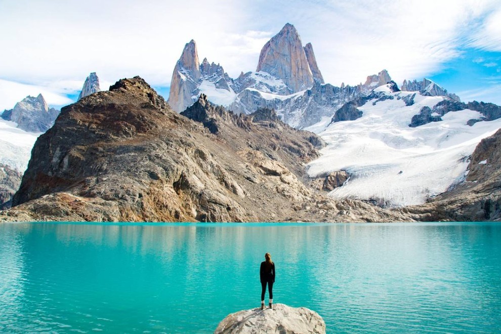 Planning a trip to Patagonia? We’ll deliver US dollars or Chilean pesos straight to your door.