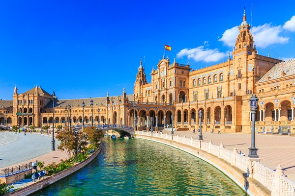 Genf nach Sevilla: Hin- & Rückflug im Mai ab CHF 72