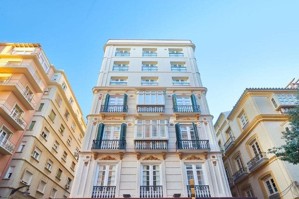 Málaga im Juni entdecken: Ferienwohnung mit 40% Rabatt
