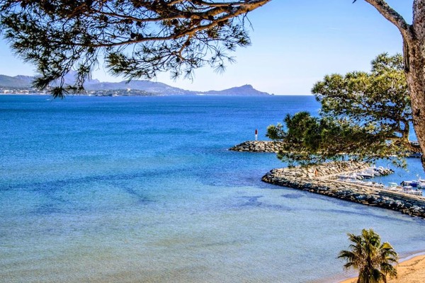 Ferien an der Côte d'Azur: Hotel am Meer mit 38% Rabatt