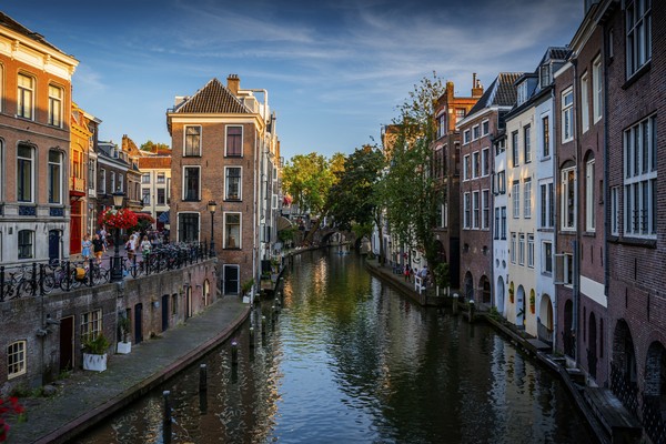Utrecht: Sehenswürdigkeiten zwischen Grachten, Geschichte & Design