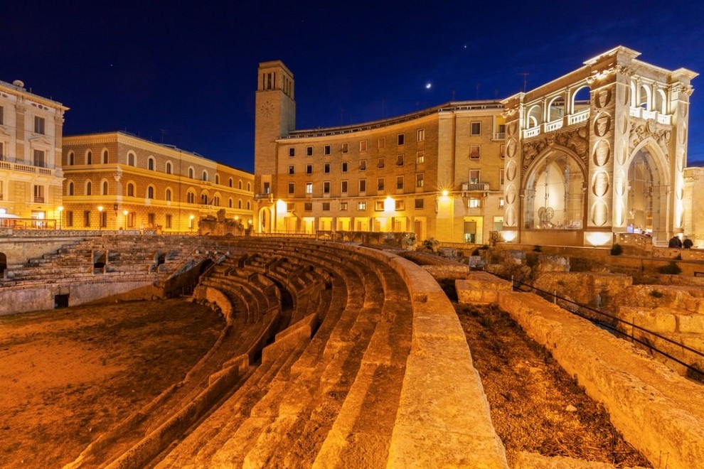 Reise nach Lecce geplant? Euro-Bargeld liefern wir Ihnen bequem nach Hause.