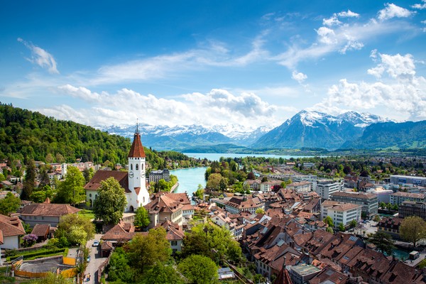 Thun: Kleinstadtidylle zwischen Aare, Schloss und Alpenpanorama