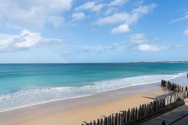 Strandtage in der Bretagne im Juli: 24% Rabatt im Hotel
